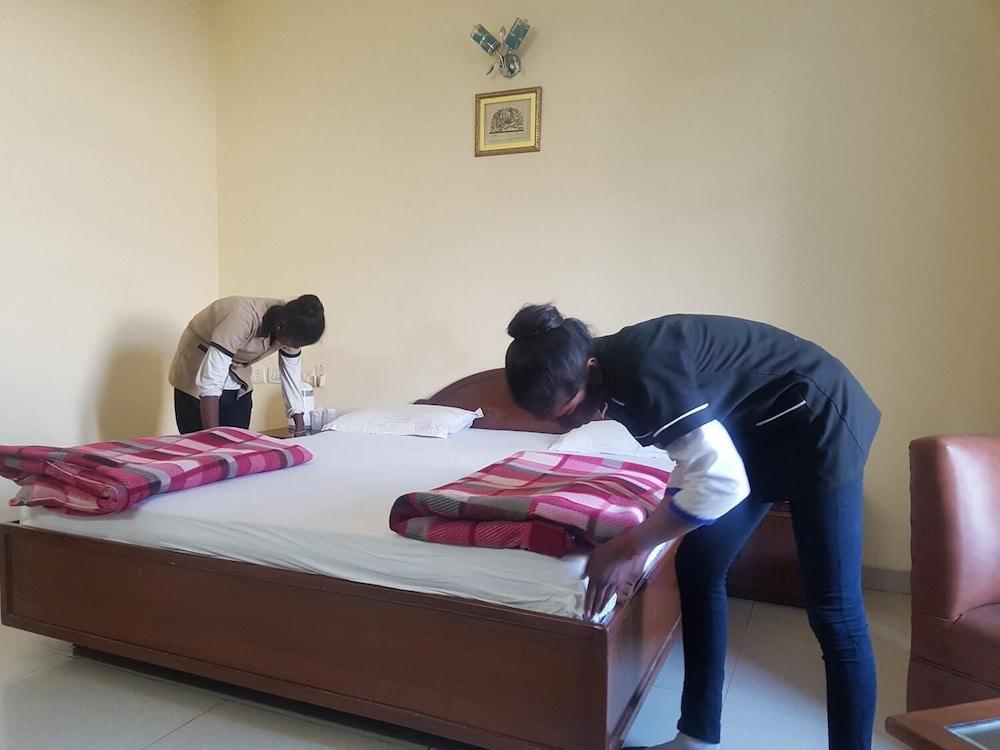 Hotel Park Inn Chandīgarh Dış mekan fotoğraf