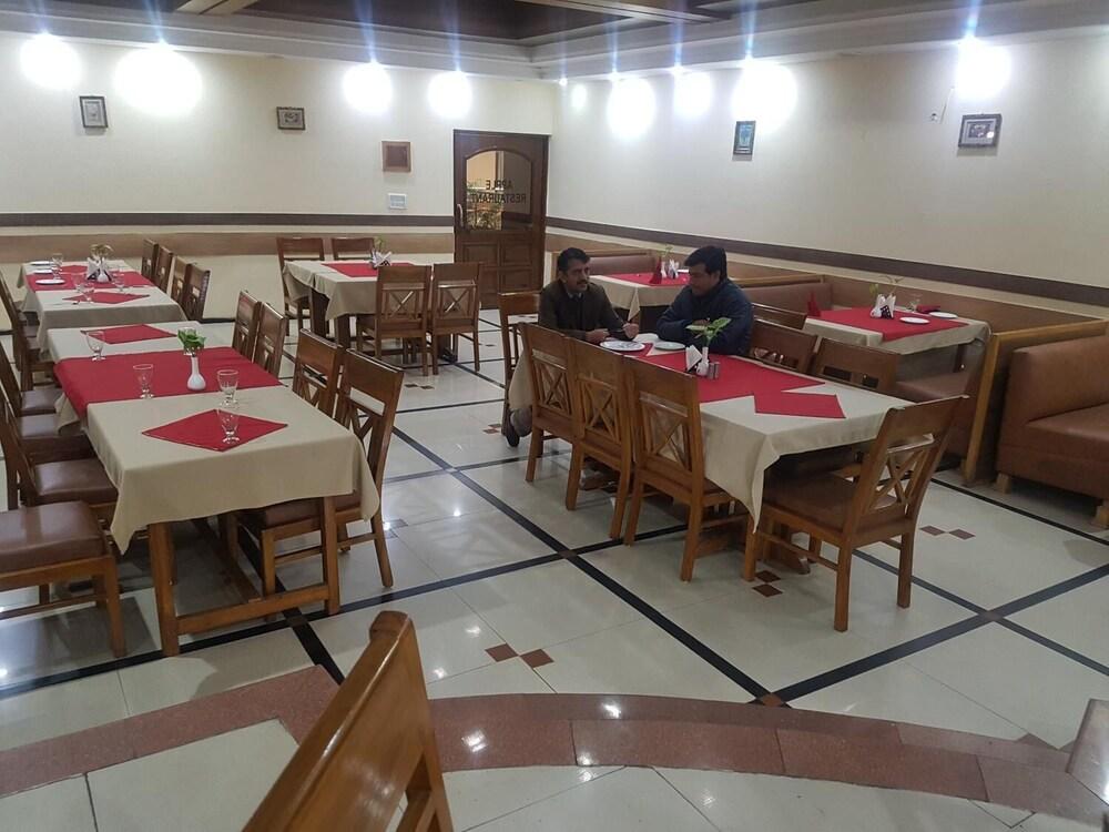 Hotel Park Inn Chandīgarh Dış mekan fotoğraf