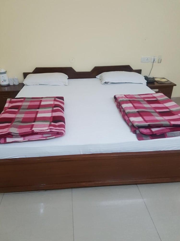 Hotel Park Inn Chandīgarh Dış mekan fotoğraf